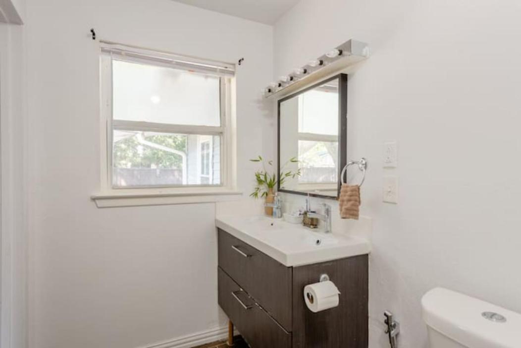 Oasis 3 Near Dfw Airport With Mediterranean Setting Irving Extérieur photo